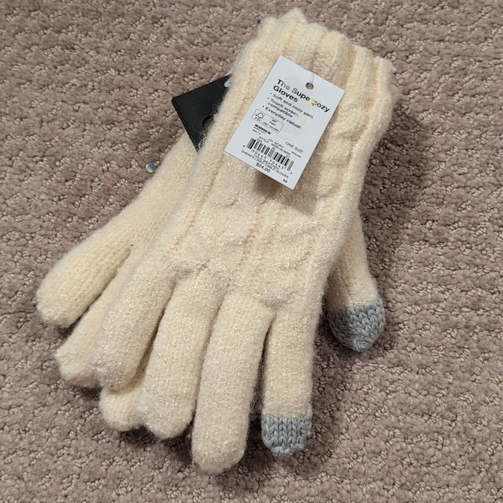 Sonoma Supercozy White Gloves NWT